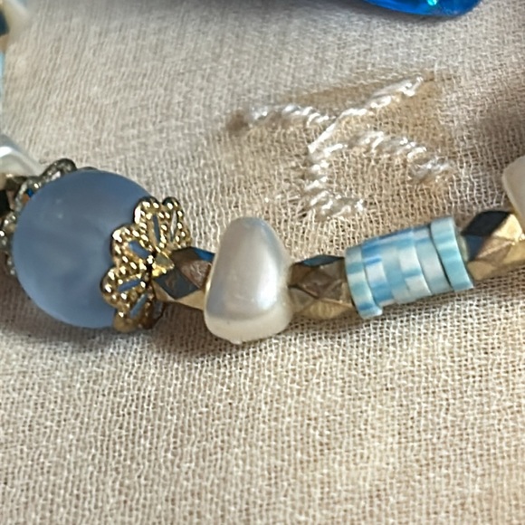 Heishi Disc Beads with Gold accents Bracelet - Picture 3 of 7